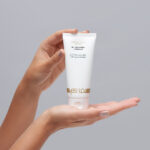 Natural Unisex lubricant with organic aloe vera - YESforLOV